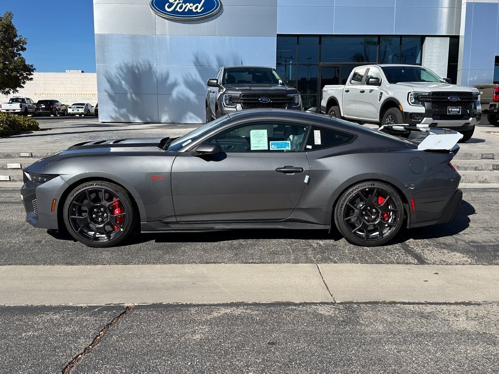 2026 Ford Mustang Dark Horse
