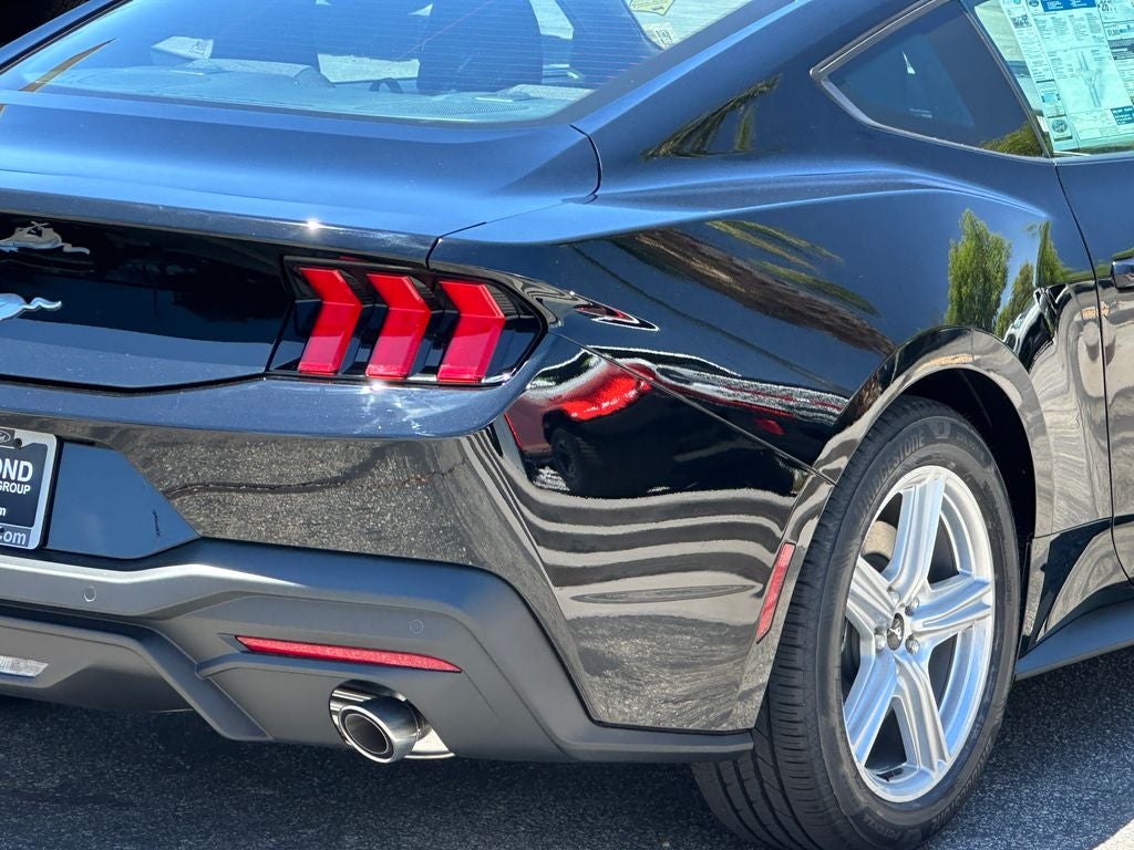 2026 Ford Mustang EcoBoost Fastback - Photo 8