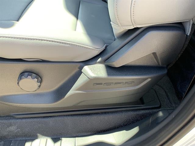 2025 Ford Super Duty F-350 SRW XL 2WD Reg Cab 145" WB 60" CA