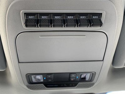 2025 Ford Super Duty F-350 DRW XL 2WD Reg Cab 169" WB 84" CA