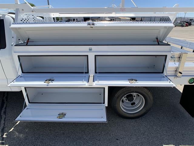 2025 Ford Super Duty F-350 DRW XL 2WD Reg Cab 169" WB 84" CA