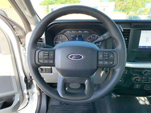 2025 Ford Super Duty F-350 DRW XL 2WD Reg Cab 169" WB 84" CA