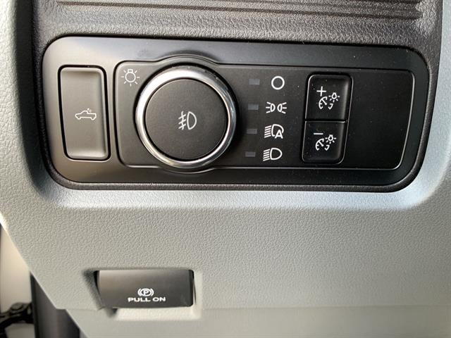 2025 Ford Super Duty F-350 DRW XL 2WD Reg Cab 169" WB 84" CA