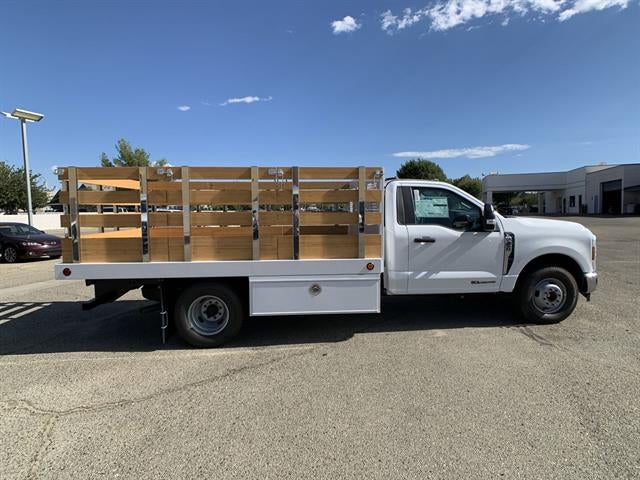 2025 Ford Super Duty F-350 DRW XL 2WD Reg Cab 169" WB 84" CA