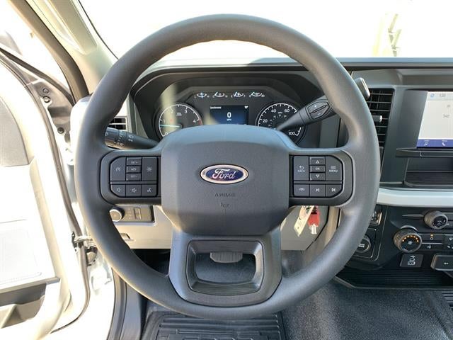 2025 Ford Super Duty F-350 DRW XL 2WD Reg Cab 169" WB 84" CA