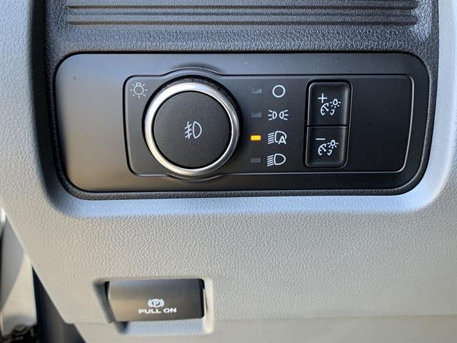 2025 Ford Super Duty F-350 DRW XL 2WD Reg Cab 169" WB 84" CA