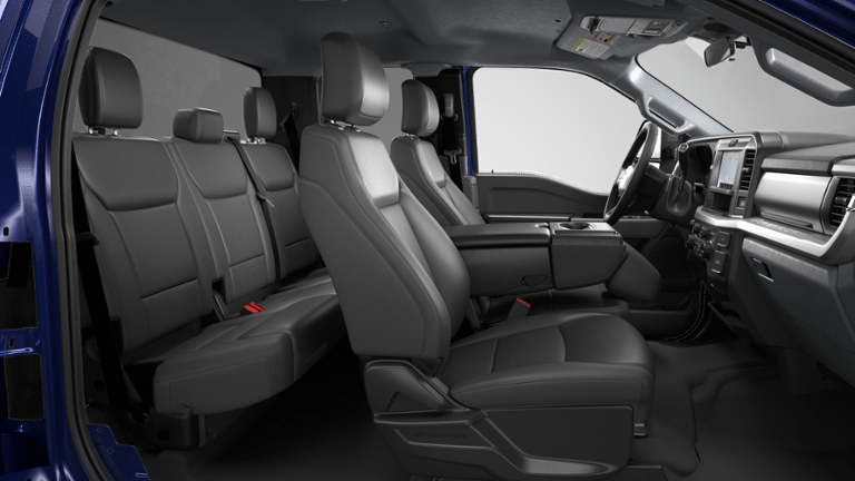 2026 Ford Super Duty F-550 DRW XLT 4WD SuperCab 168" WB 60" CA