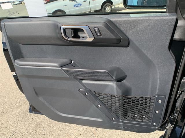 2025 Ford Bronco Base 4 Door 4x4