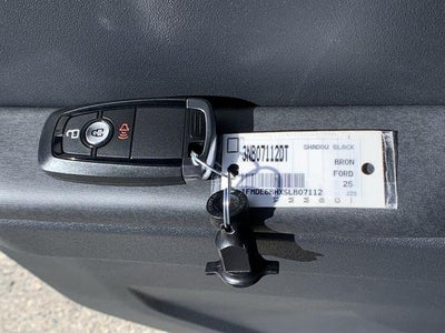 2025 Ford Bronco Base 4 Door 4x4