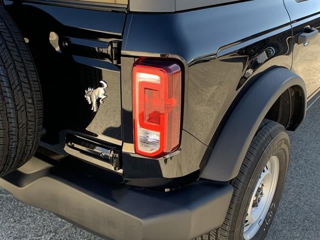 2025 Ford Bronco Base 4 Door 4x4