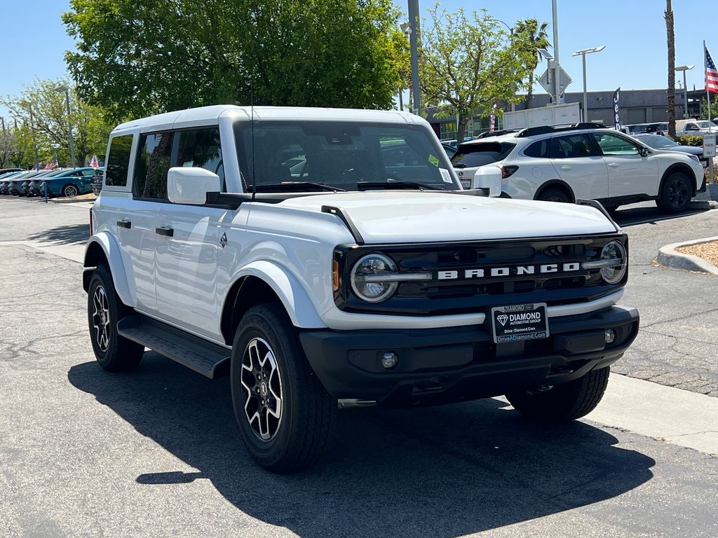2026 Ford Bronco Outer Banks