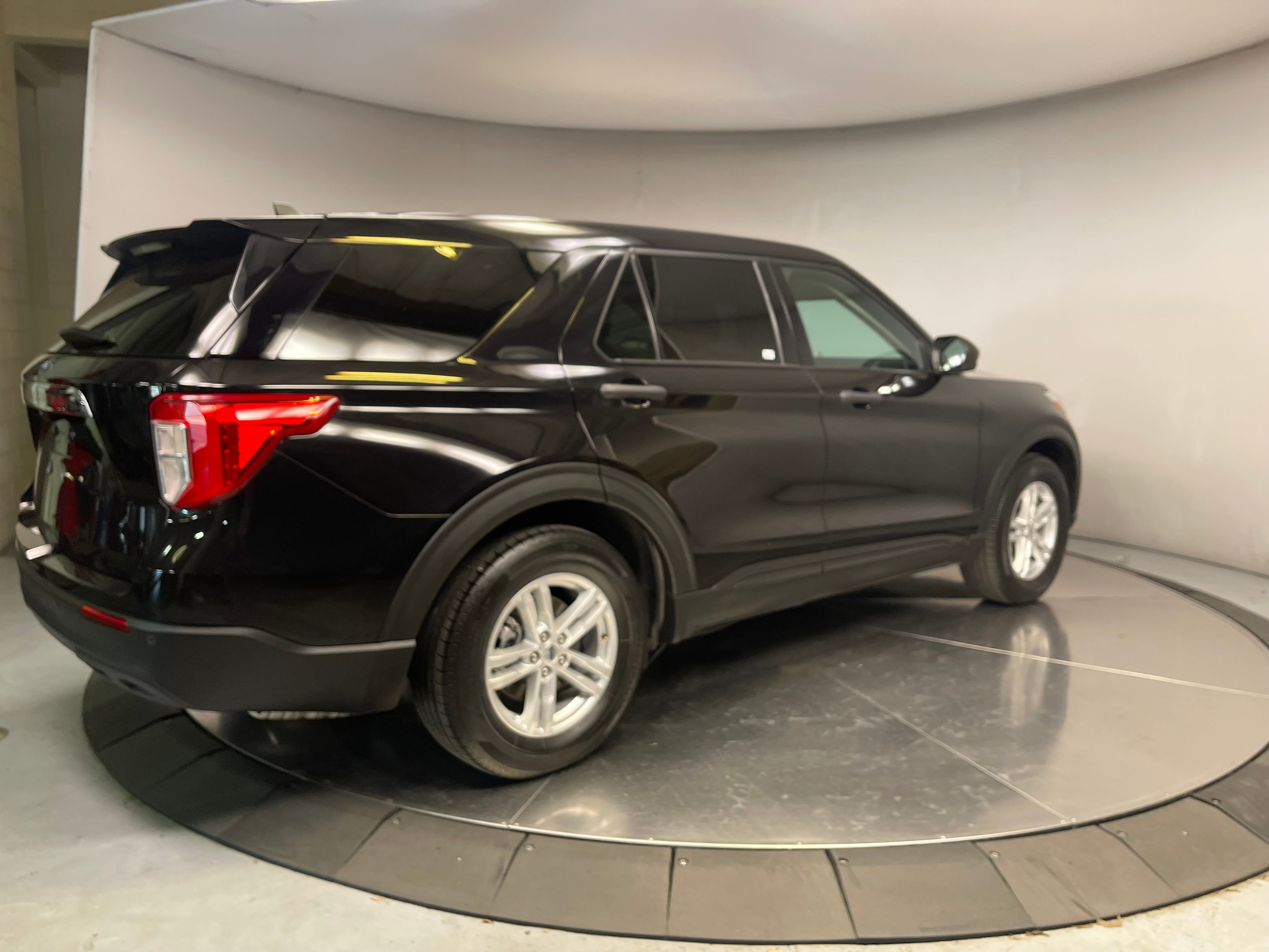 2024 Ford Explorer Base