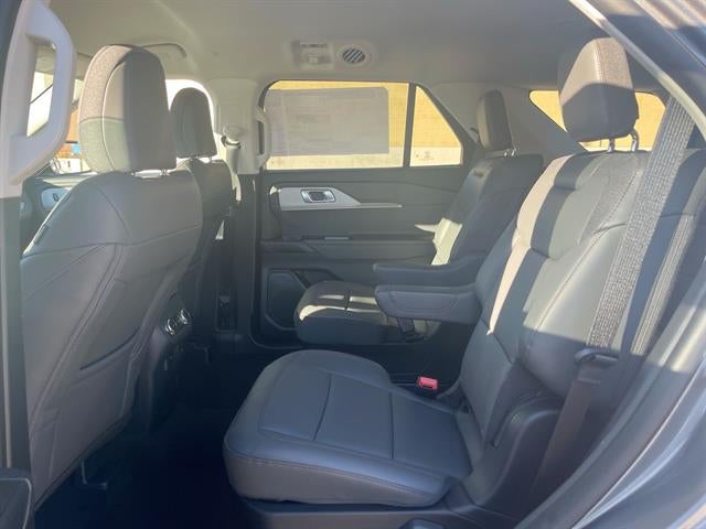 2026 Ford Explorer Active w/200A Pkg RWD