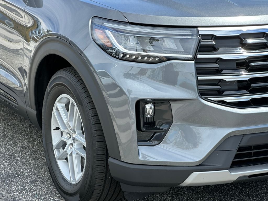 2026 Ford Explorer Active w/100A Pkg RWD
