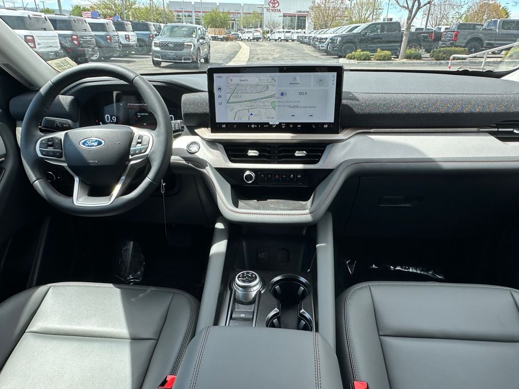 2026 Ford Explorer Active w/100A Pkg RWD