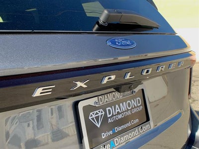 2026 Ford Explorer Active w/100A Pkg RWD