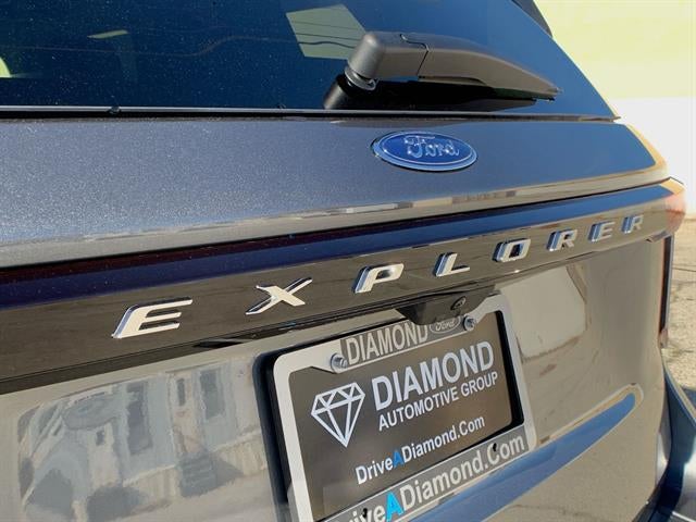 2026 Ford Explorer Active w/100A Pkg RWD