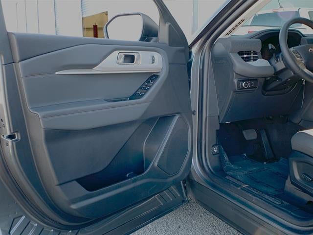 2026 Ford Explorer Active w/100A Pkg RWD