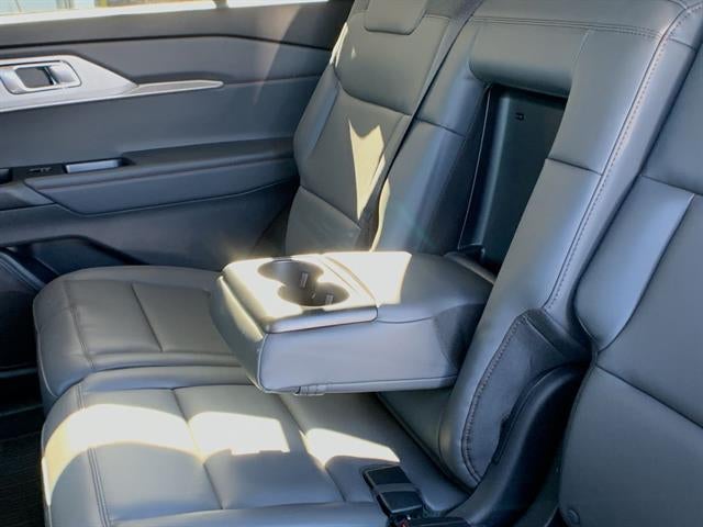 2026 Ford Explorer Active w/100A Pkg RWD