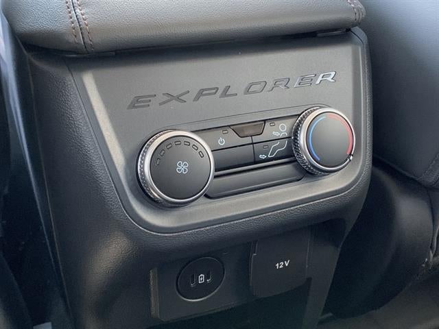 2026 Ford Explorer Active w/100A Pkg RWD