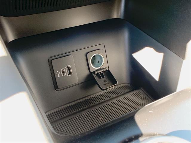 2026 Ford Explorer Active w/100A Pkg RWD