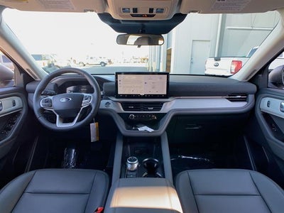 2026 Ford Explorer Active w/100A Pkg RWD