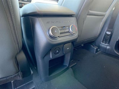 2026 Ford Explorer Active w/200A Pkg RWD