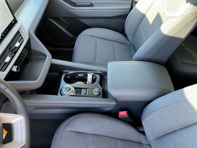 2026 Ford Explorer Active w/200A Pkg RWD