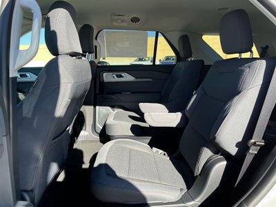 2026 Ford Explorer Active w/200A Pkg RWD