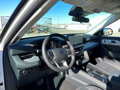 2026 Ford Explorer Active w/200A Pkg RWD