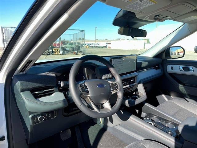 2026 Ford Explorer Active w/200A Pkg RWD