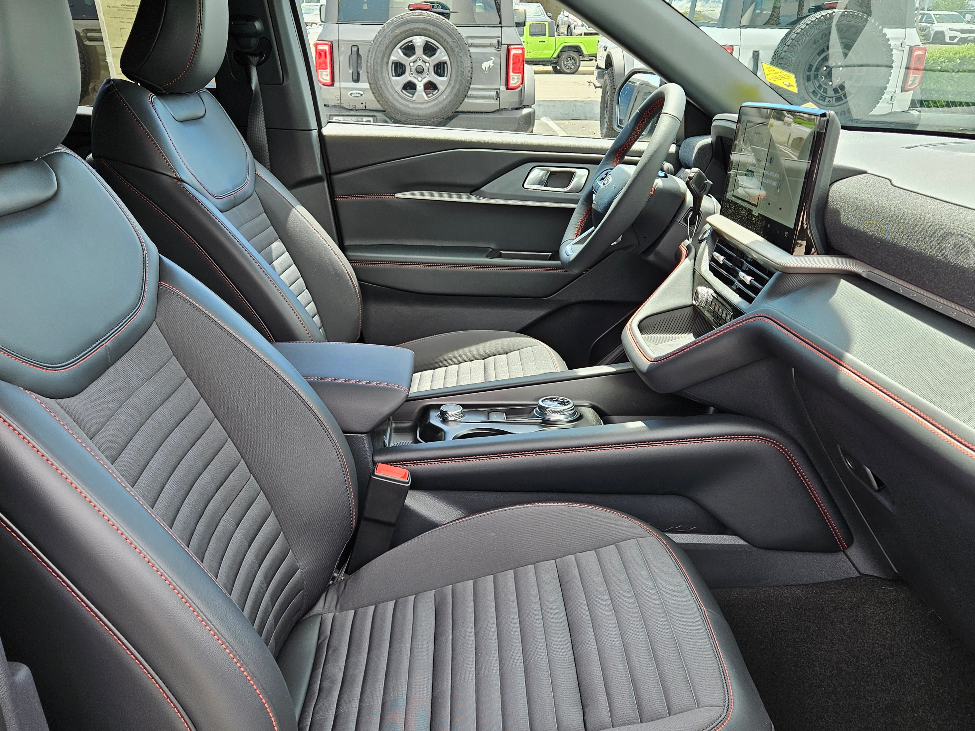 2026 Ford Explorer ST-Line RWD