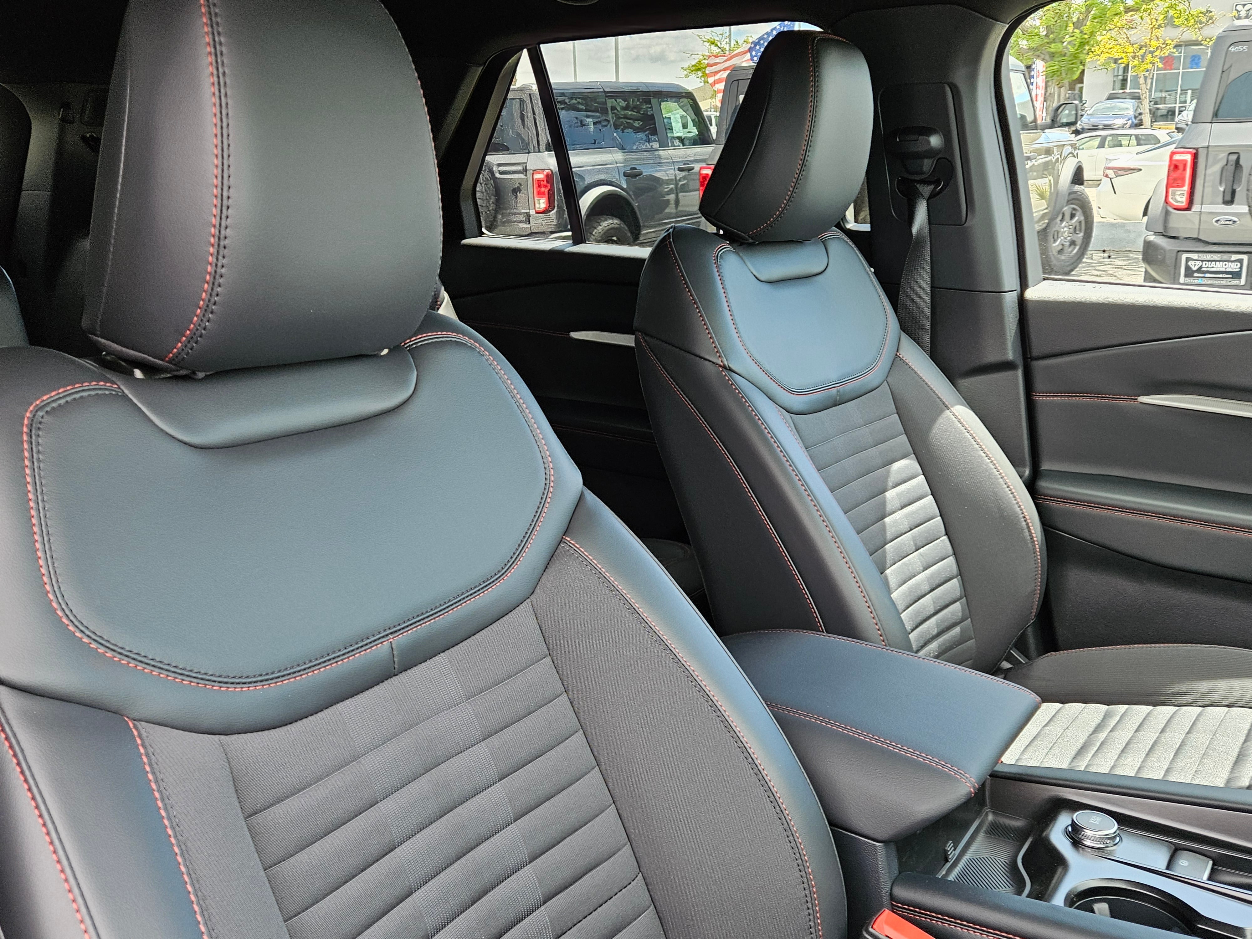 2026 Ford Explorer ST-Line RWD