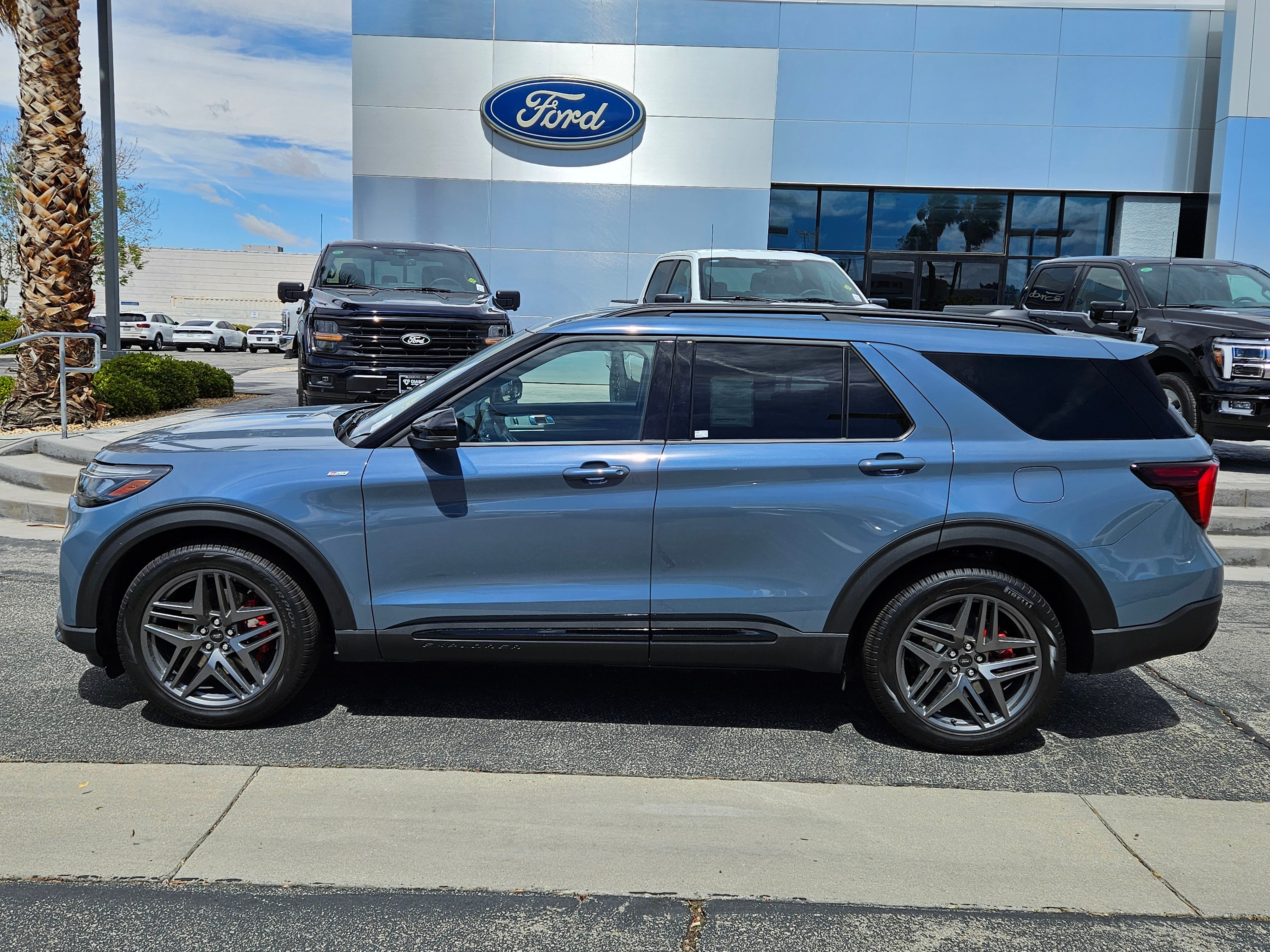 2026 Ford Explorer ST-Line RWD