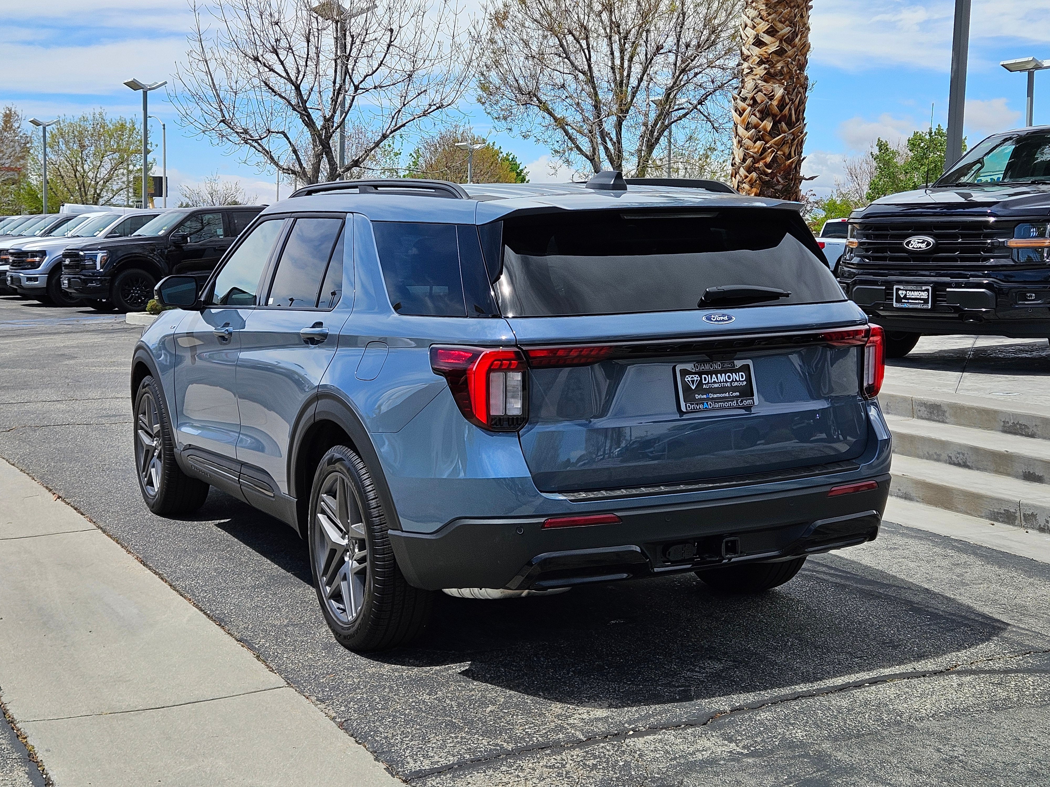 2026 Ford Explorer ST-Line RWD