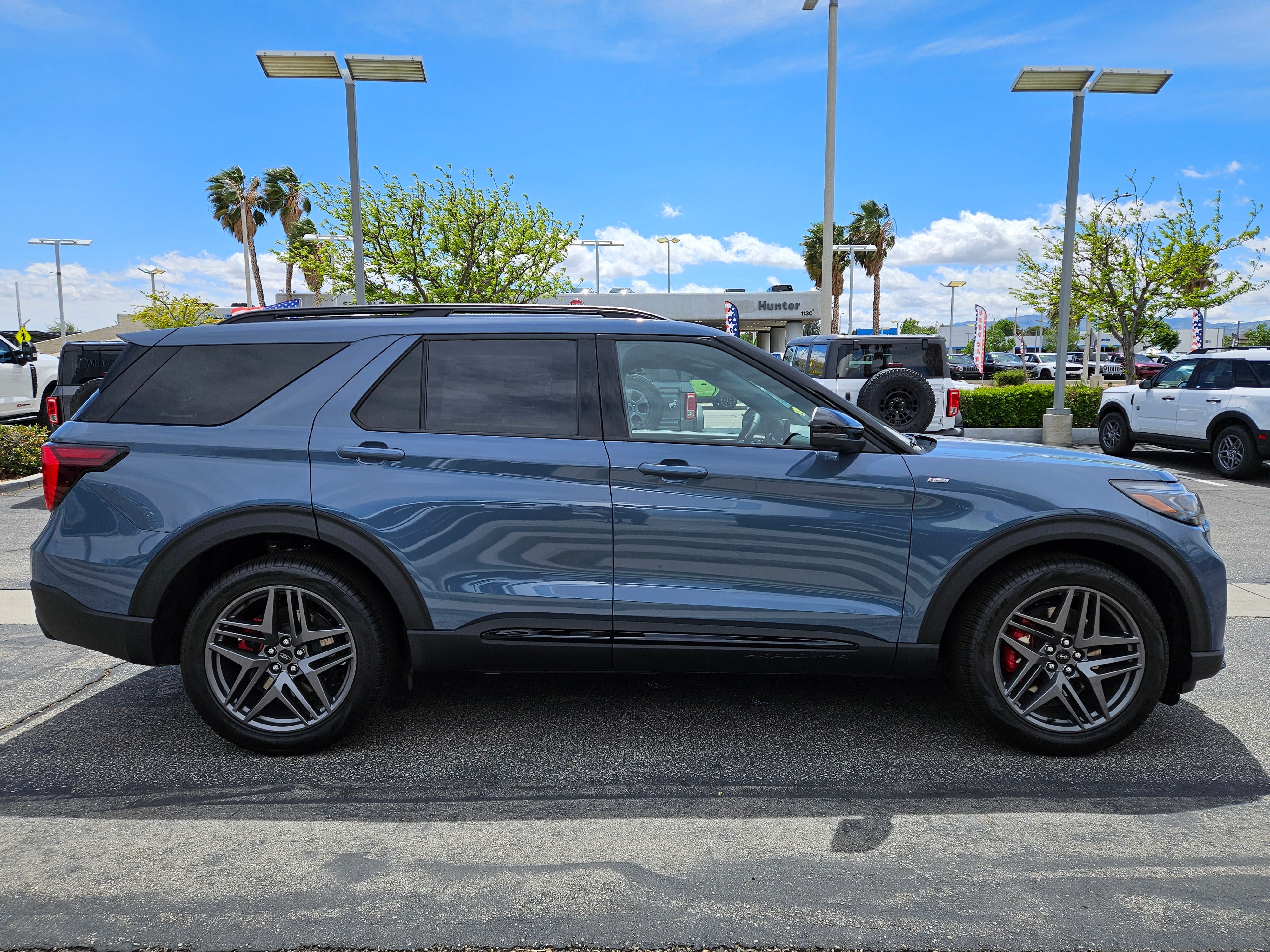 2026 Ford Explorer ST-Line RWD