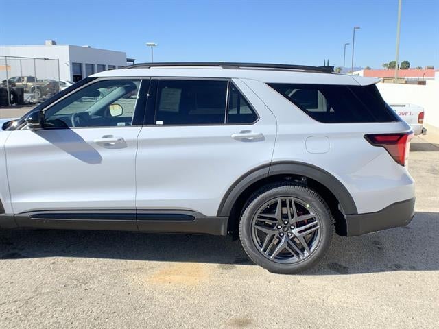 2026 Ford Explorer ST-Line RWD