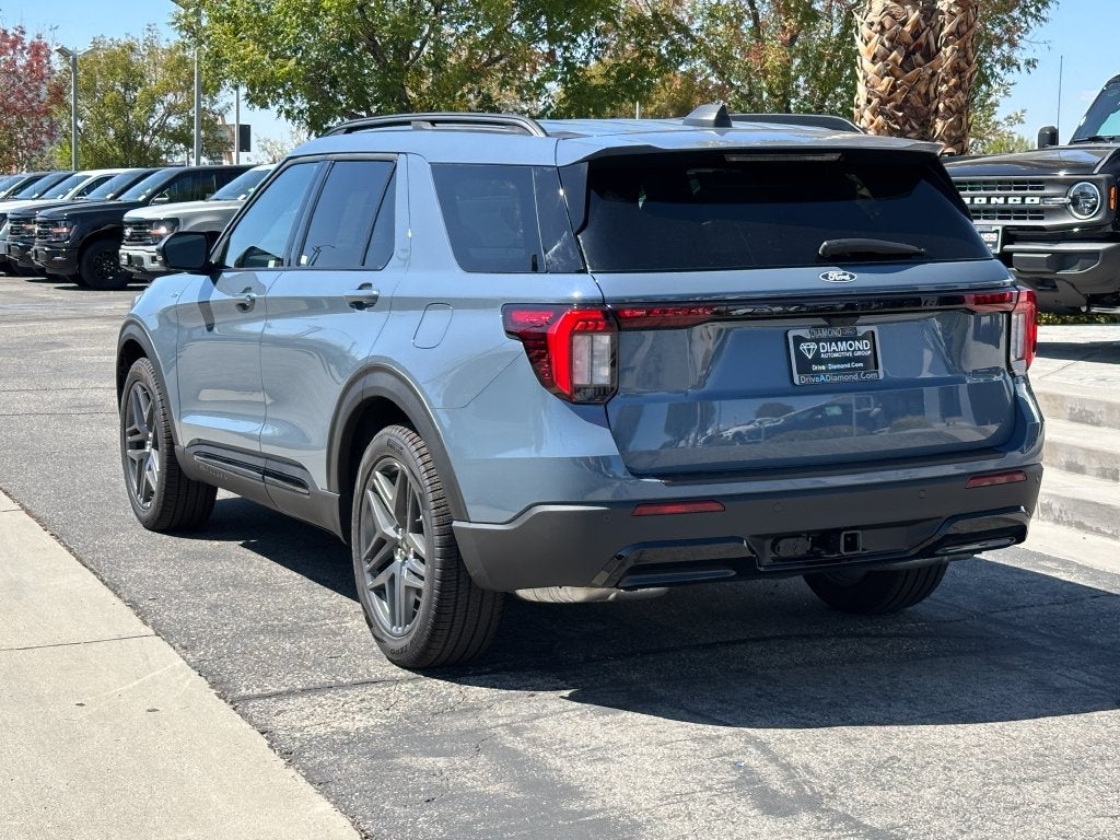 2027 Ford Explorer ST-Line