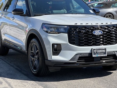 2027 Ford Explorer ST-Line