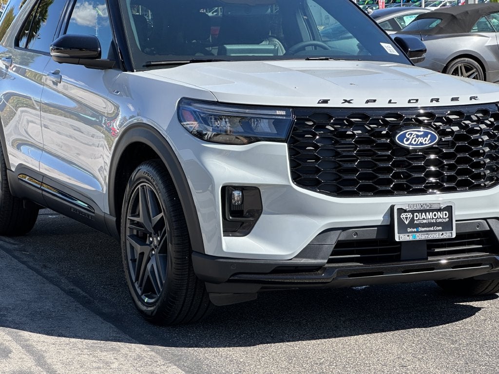 2027 Ford Explorer ST-Line