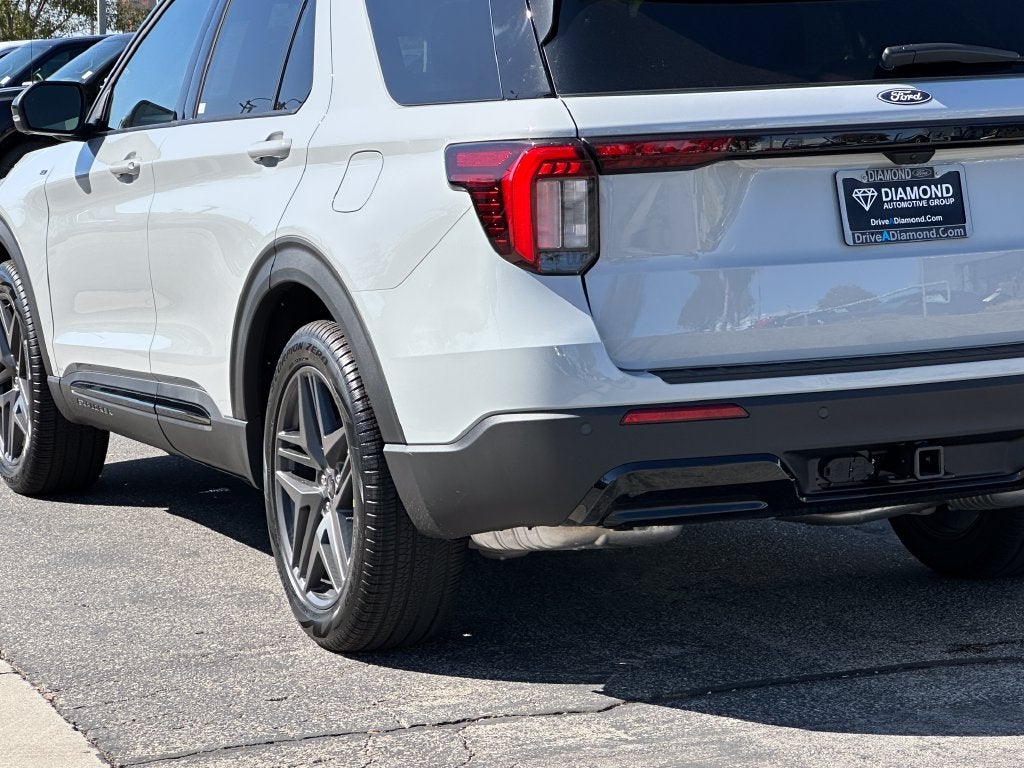 2027 Ford Explorer ST-Line