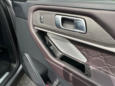 2025 Ford Explorer Platinum