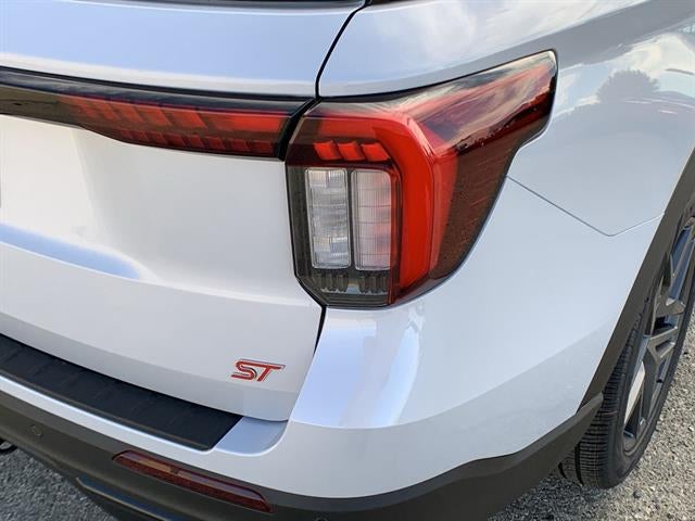 2026 Ford Explorer ST 4WD
