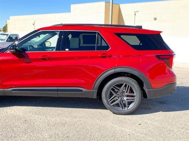 2026 Ford Explorer ST 4WD