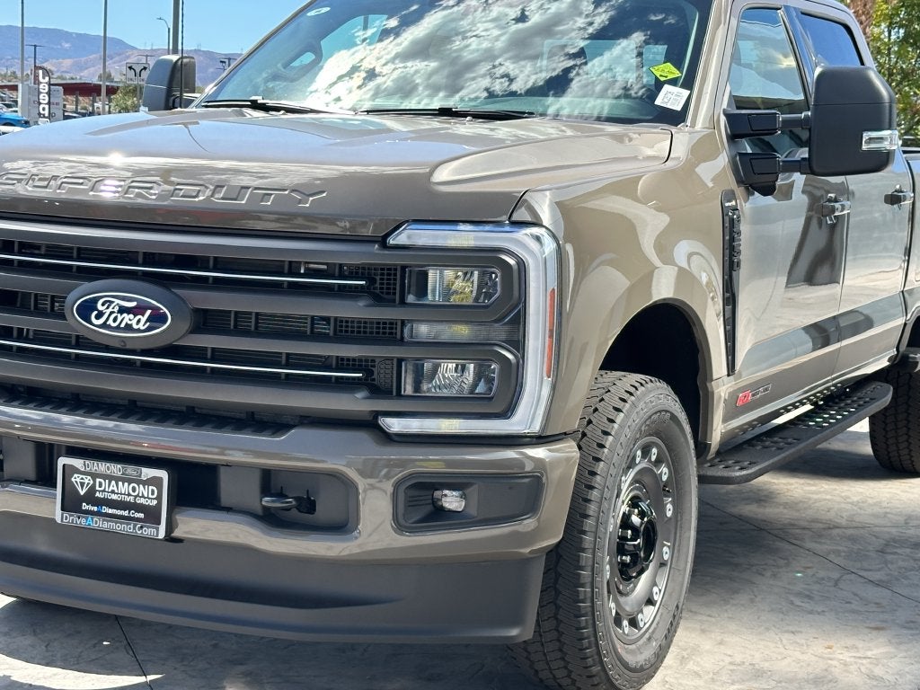 2027 Ford F-250SD XLT