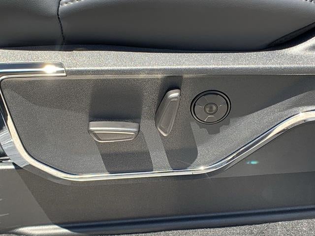 2025 Ford Super Duty F-350 SRW Platinum 4WD Crew Cab 6.75' Box