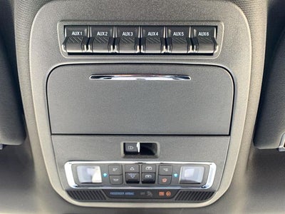 2025 Ford Super Duty F-350 SRW Platinum 4WD Crew Cab 6.75' Box