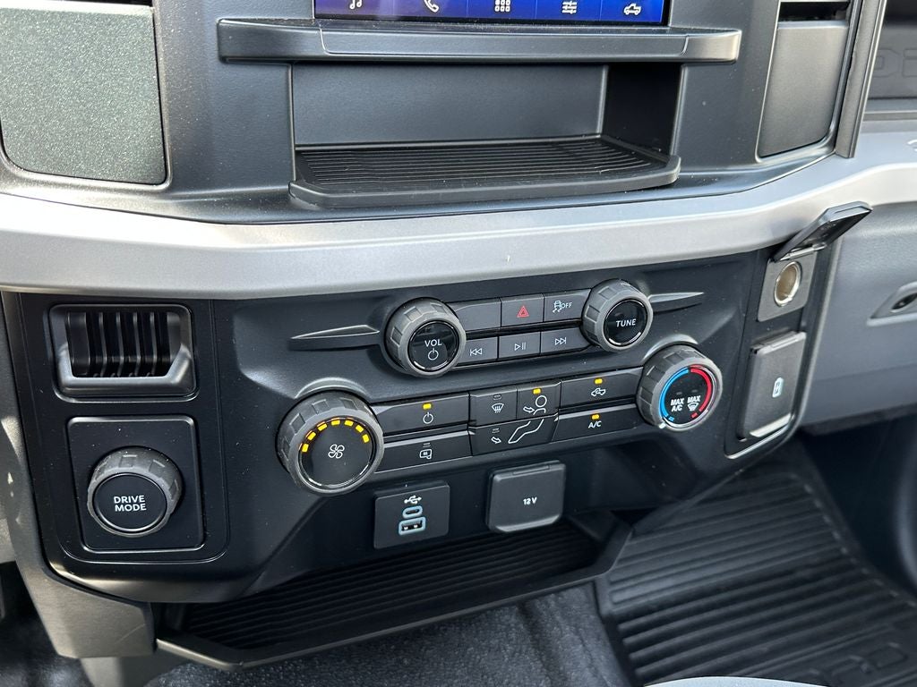 2026 Ford Super Duty F-250 SRW XL 2WD Reg Cab 8' Box