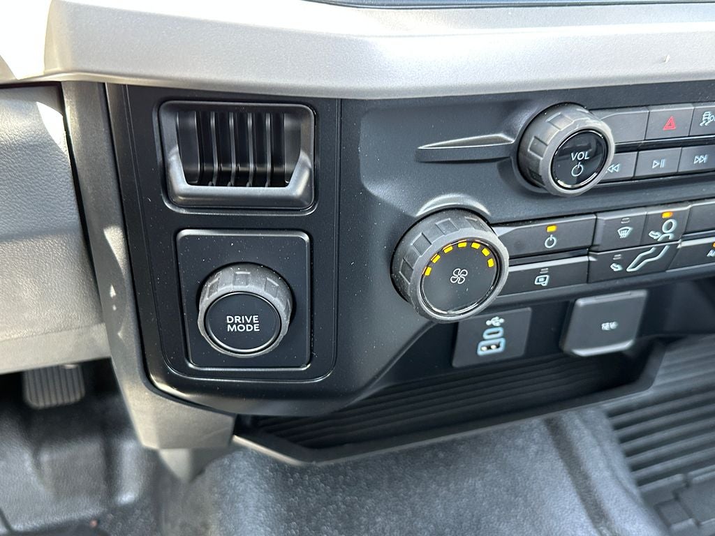 2026 Ford Super Duty F-250 SRW XL 2WD Reg Cab 8' Box