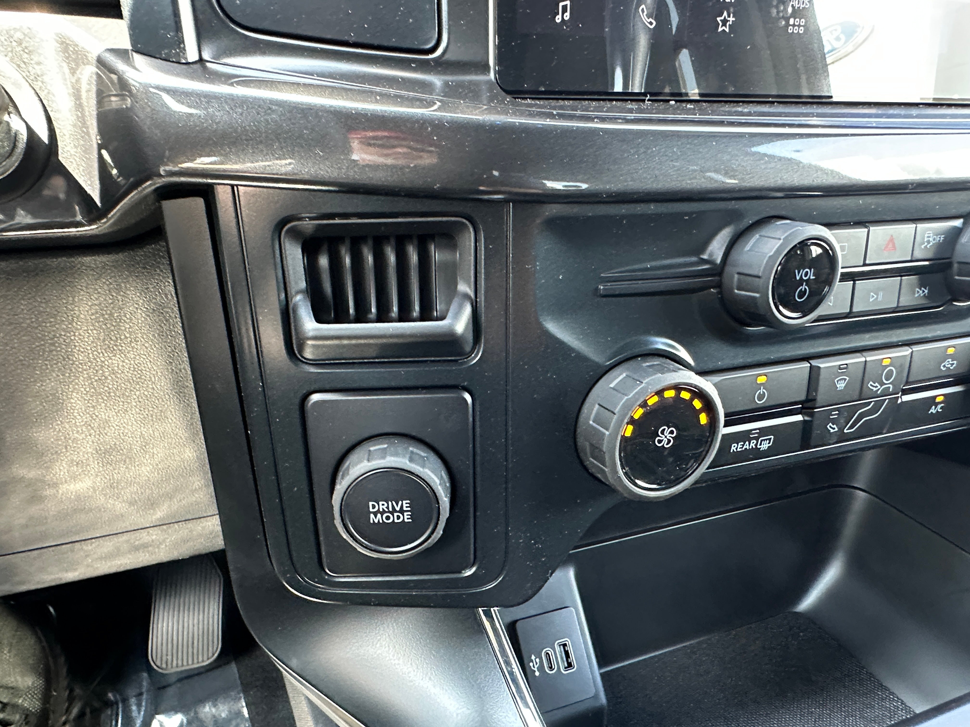 2026 Ford F-150 STX 2WD SuperCrew 5.5' Box